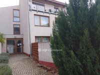 Eladó téglalakás, Pécsett 75 M Ft, 3 szobás