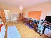 Eladó panellakás, Szegeden 58.9 M Ft, 3 szobás