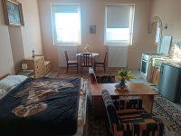 Kiadó téglalakás, albérlet, Ajkán 100 E Ft / hó, 1 szobás