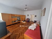 Eladó téglalakás, Mezőhegyesen 15.99 M Ft, 3 szobás