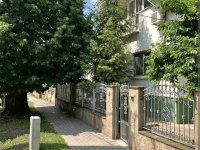 Kiadó családi ház, albérlet, Ürömön, Fő utcában, 3+1 szobás