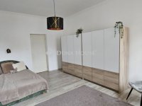 Eladó téglalakás, Szolnokon 29.99 M Ft, 1 szobás