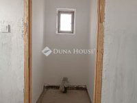 Eladó családi ház, Kiszomboron 29.99 M Ft, 2 szobás