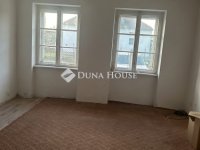 Eladó téglalakás, Mosonmagyaróváron 35.9 M Ft, 3 szobás