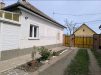 Eladó családi ház, Cegléden 76 M Ft, 4 szobás
