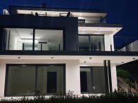 Eladó családi ház, Szentendrén 349.9 M Ft, 5 szobás