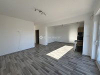 Eladó ikerház, Nagytarcsán 130.7 M Ft, 4 szobás