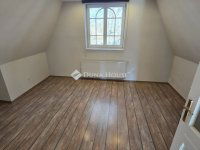 Eladó családi ház, Kecskeméten 240 M Ft, 6 szobás