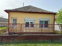 Eladó családi ház, Poroszlón 19 M Ft, 2+1 szobás