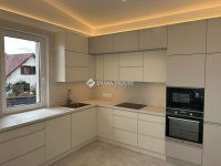 Eladó családi ház, Csömörön 215 M Ft, 4 szobás