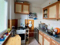 Eladó panellakás, Pápán 37.49 M Ft, 3 szobás