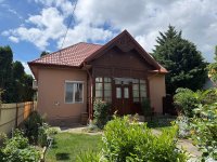 Eladó családi ház, Pomázon 89.9 M Ft, 2 szobás