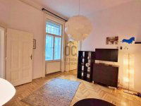 Eladó téglalakás, V. kerületben 179 M Ft, 3 szobás