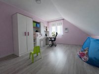 Eladó családi ház, Pécsváradon 139.99 M Ft, 7 szobás