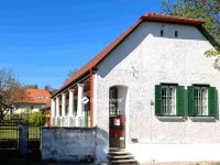 Eladó családi ház, Etyeken 149.9 M Ft, 5 szobás