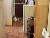 Eladó panellakás, Pécsett 45.99 M Ft, 3 szobás