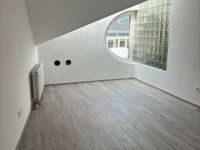 Kiadó iroda, III. kerületben 800 E Ft / hó, 3 szobás