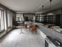 Eladó üzlethelyiség