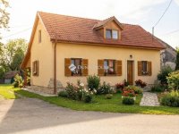 Eladó családi ház, Nagykölkeden 15.9 M Ft, 1 szobás