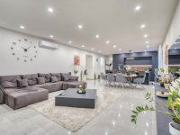 Eladó családi ház, Délegyházán 199 M Ft, 6 szobás