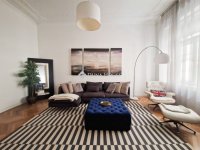 Eladó téglalakás, Budapesten, V. kerületben, Belgrád rakparton