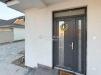 Eladó családi ház, Kecskeméten 103.9 M Ft, 4 szobás