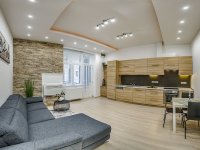 Kiadó téglalakás, albérlet, V. kerületben, Október 6. utcában