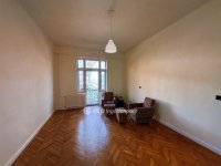 Eladó téglalakás, Győrött 80 M Ft, 3 szobás