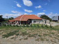 Eladó családi ház, Pécsett 120 M Ft, 5 szobás