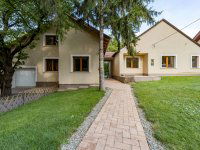 Eladó családi ház, Gödön 129.9 M Ft, 7 szobás