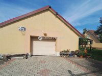 Eladó családi ház, Kecskeméten 98 M Ft, 3 szobás