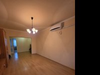 Eladó panellakás, Szegeden 53.8 M Ft, 2 szobás