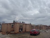 Eladó ikerház, Vecsésen 149.9 M Ft, 5 szobás