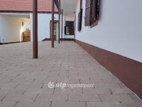 Eladó családi ház, Véménden 81.9 M Ft, 4 szobás