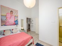 Eladó téglalakás, VI. kerületben 150 M Ft, 4 szobás