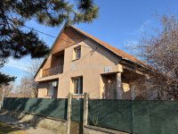 Eladó családi ház