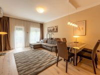 Eladó téglalakás, Szentendrén 99.8 M Ft, 2 szobás