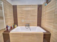 Eladó családi ház, Pilisszentkereszten 289 M Ft, 5 szobás