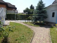 Eladó családi ház, XVI. kerületben 249.9 M Ft, 6 szobás