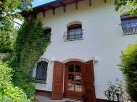 Eladó családi ház, Kesztölcön 135 M Ft, 6 szobás