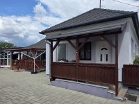 Eladó családi ház, Halászin 94 M Ft, 4 szobás