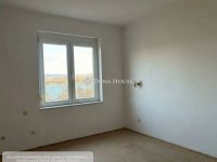 Eladó téglalakás, Lábatlanon 27.9 M Ft, 2 szobás