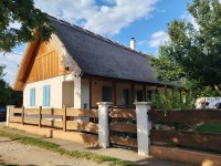 Eladó családi ház, Poroszlón 65 M Ft, 2 szobás