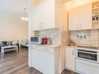 Kiadó téglalakás, albérlet, VI. kerületben, Hegedű utcában