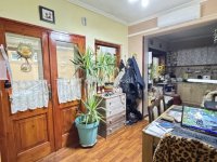 Eladó családi ház, Orosházán 39.9 M Ft, 3 szobás