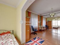 Eladó családi ház, II. kerületben 590 M Ft, 6+2 szobás