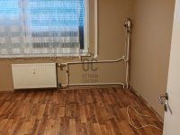 Eladó panellakás, Szolnokon 29 M Ft, 2 szobás