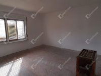 Eladó családi ház, Zalabaksán 18 M Ft, 4 szobás