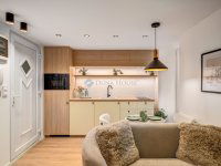 Eladó téglalakás, VI. kerületben 58.9 M Ft, 2 szobás