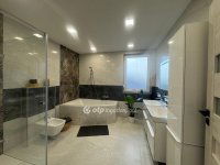 Eladó sorház, Velencén 220 M Ft, 5 szobás / költözzbe.hu